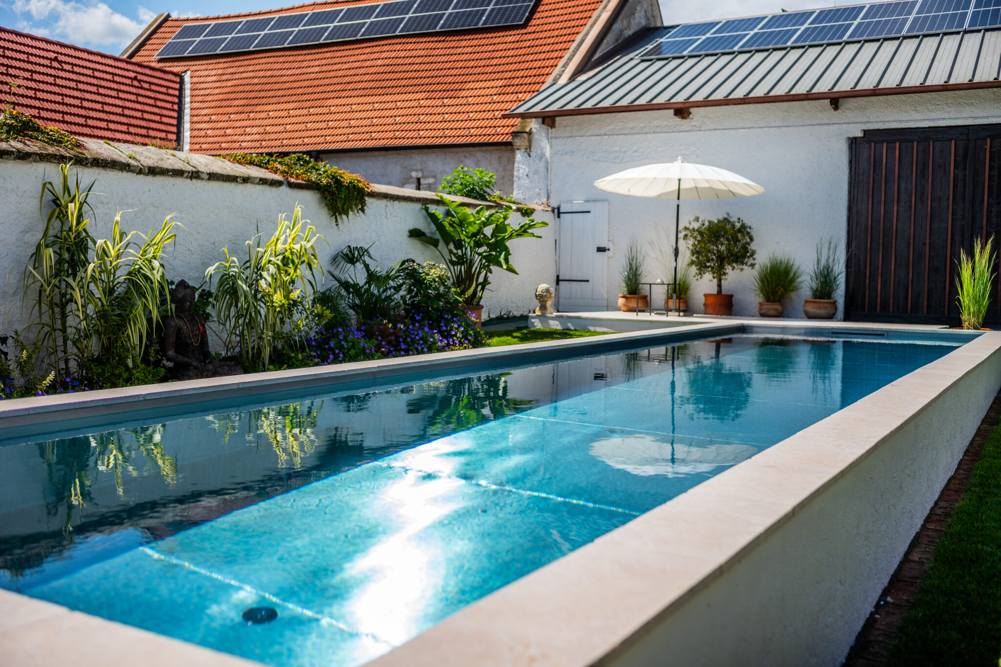 Skimmerbecken von AQA Steel