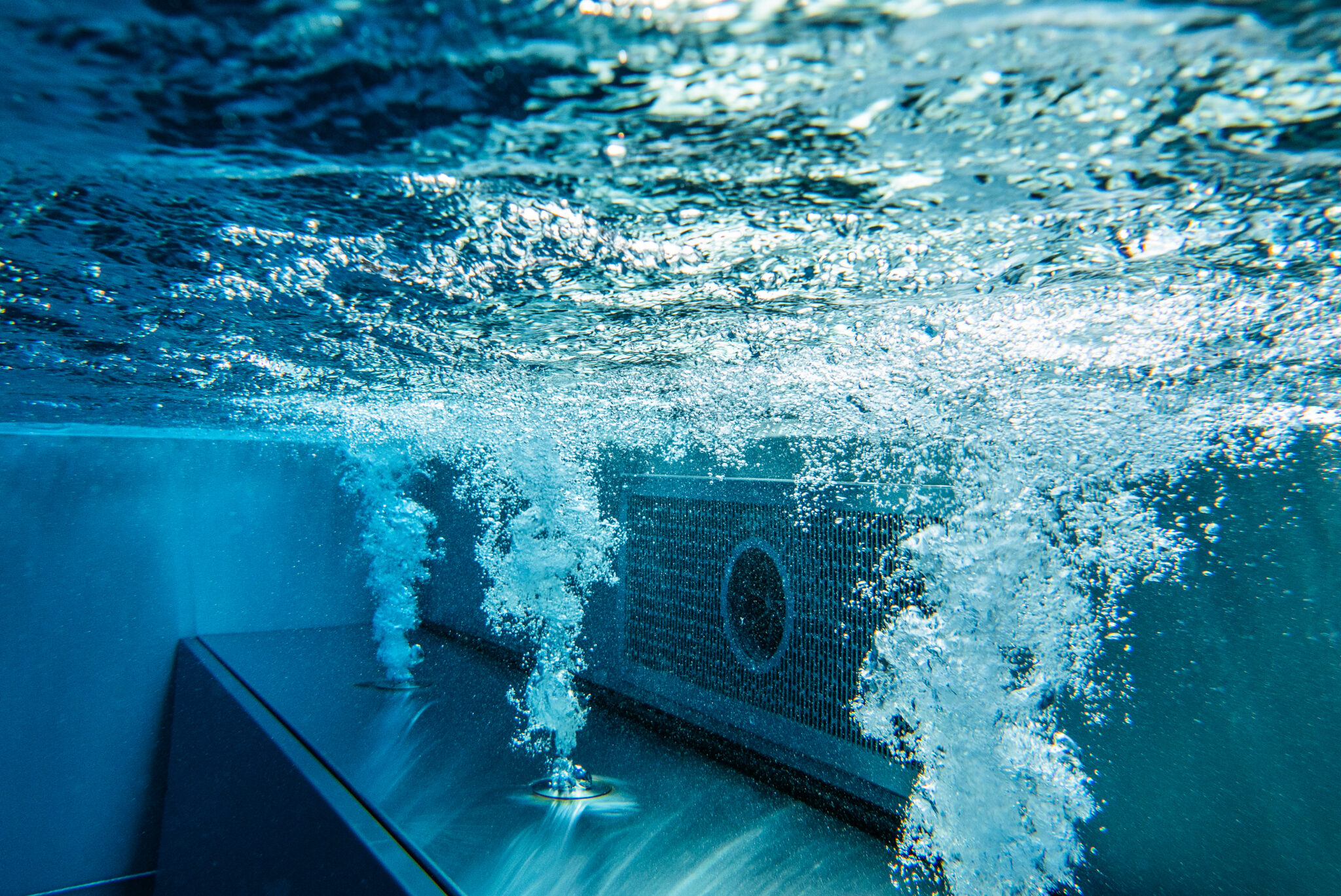 Edelstahlpool Sitzbank - AQA Steel