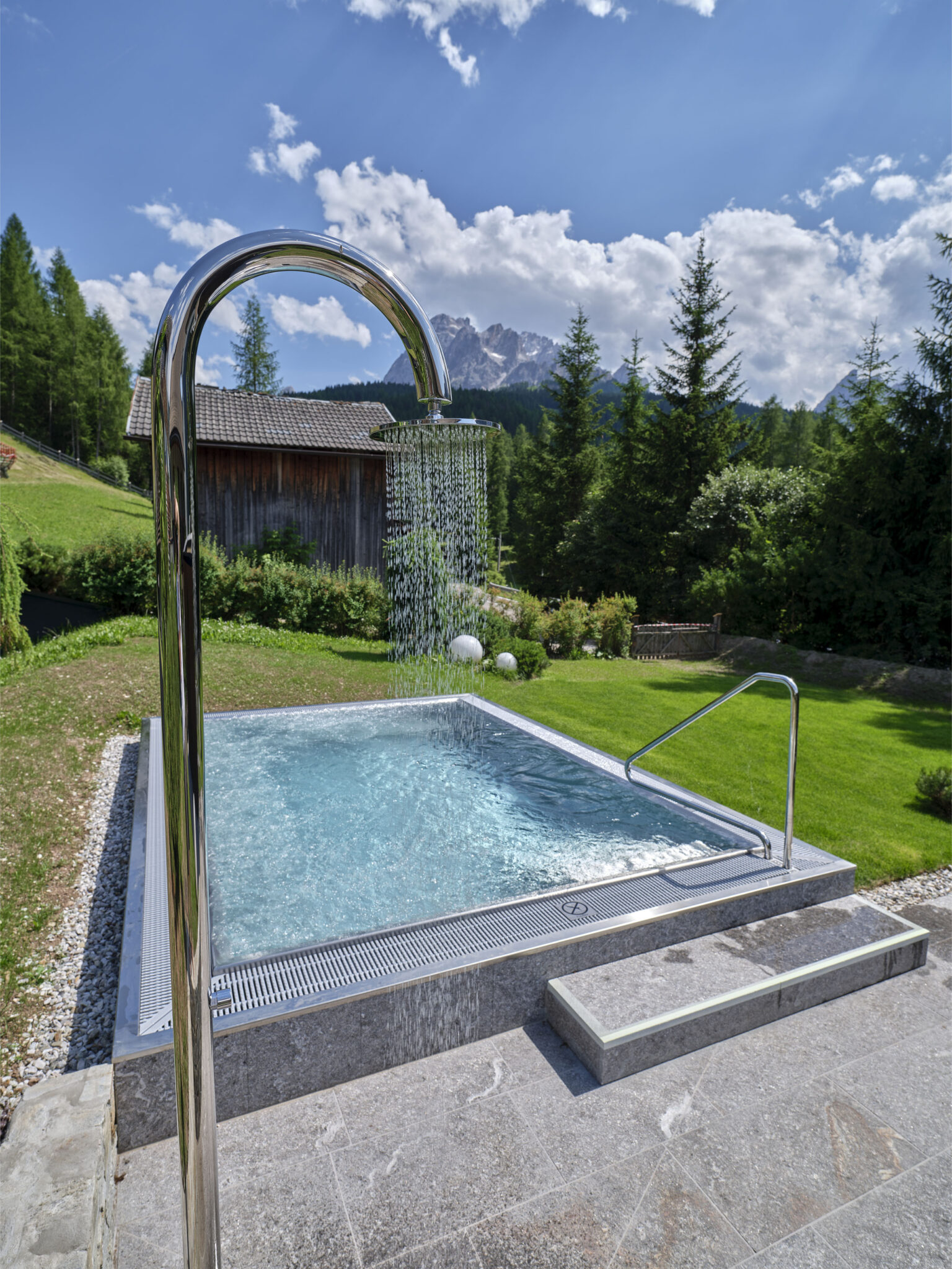 Pools für Hotels / Kommunal von AQA Steel