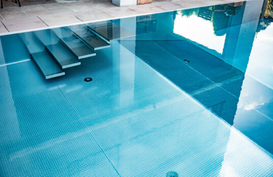 Pool-Einstiege von AQA Steel