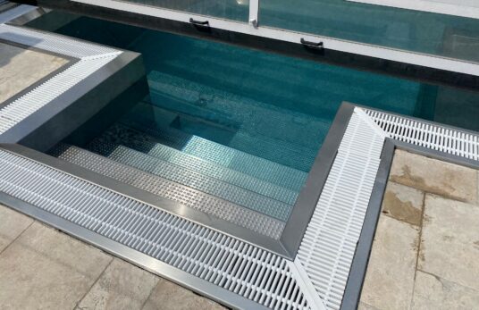 Pool-Einstiege von AQA Steel